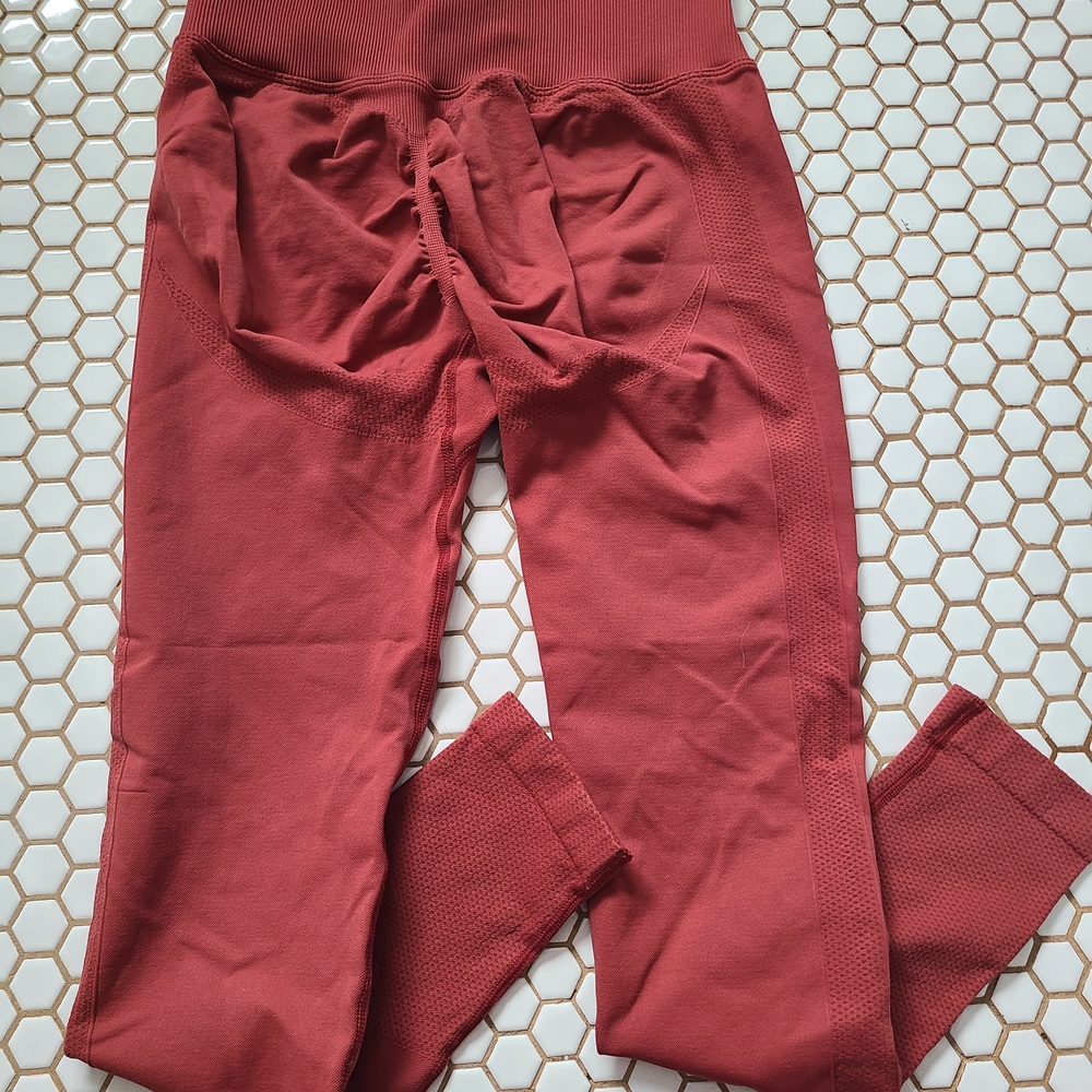 Women's Red Leggings - Picture 3 of 5